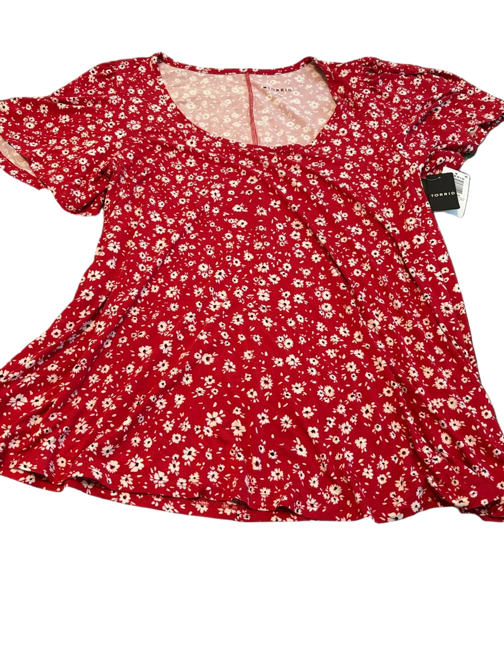 NWT Torrid Supersoft Scoop Neck Flutter Sleeve Top Red Daisy Floral Print 14-16